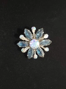 Vintage Blue Marquise Cut Aurora Borealis Snowflake Flower Brooch Lapel Pin - Picture 1 of 4