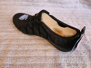 NUOVE scarpe da donna SKECHERS RELAXED FIT: BREATHE-EASY-INFI-KNITY nere in maglia 8,5 - Foto 1 di 7