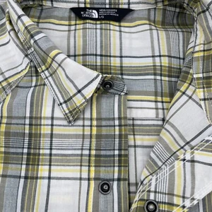 The North Face Mens Shirt L Green Yellow Cream Plaid SS Snap Hike Outdoor - Picture 1 of 5