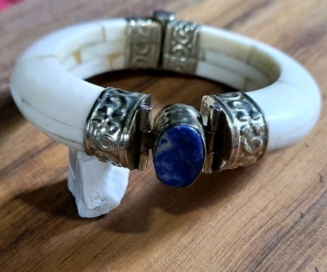 Brazalete de hueso artesanal vintage estilo pirata ecléctico hecho a mano 7,5" Foto 1 de 4