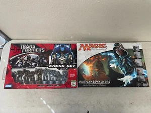 Transformers Chess Set 32 Pc 2007 + MTG Arena Planeswalkers Game NIB - Picture 1 of 17