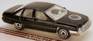 Chevrolet Caprice diecast década de 1990 auto presidencial negro ""Era de burbujas"" escala 1/64 - Imagen 1 de 2