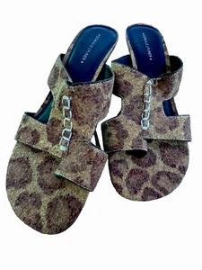 Donald J Pliner Vonna 3 open toed backless sandals 2” Kitten Heel Sz 9 NWOT - Picture 1 of 7