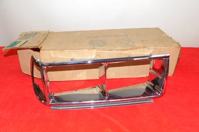 NUEVO 1982 1983 1984 1985 BUICK CENTURY PASAJERO FARO DERECHO BISEL CROMADO Foto 1 de 3