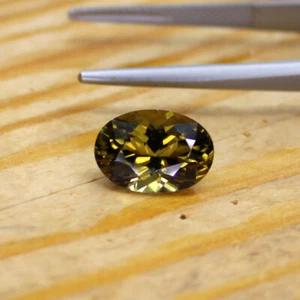 FINEST QUALITY CLEAN LIVELY SINHALITE 4.46 carat Saturated Superb Cut Lanka/Mada - Picture 1 of 2