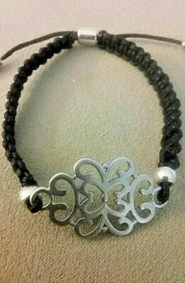 Pulsera mariposa macramé y estaño Foto 1 de 3