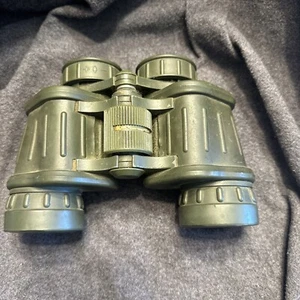 Tasco 323RZ Army Green Binoculars 8X40 472ft at 1000 Yards - Picture 1 of 7