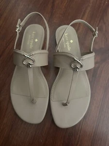 Kate Spade New York Cassia Sandals Womens 8 Tan Patent Leather NIB - Picture 1 of 8