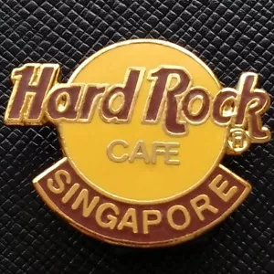 SINGAPUR✅Hard Rock®CAFE🎸HRC PIN✅GELB und BRAUN CLASSIC SMALL LOGO METAL🎗 - Bild 1 von 3
