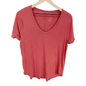 A New Day Coral Red Round Neck Short Sleeved Flowy Shirt Womens Sz L - Picture 1 of 4