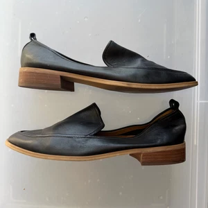 Mocassini Susina in pelle nera scarpe minimaliste slip on donna taglia 11 - Foto 1 di 9