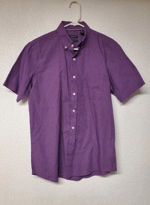 Men's Purple Short Sleeve Van Heusen Shirt Size 14'-14 1/2" Casual Button Down - Image 1 of 3