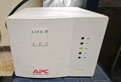 APC Line-R 600 4 Outlet Power Conditioner - Image 1 of 2