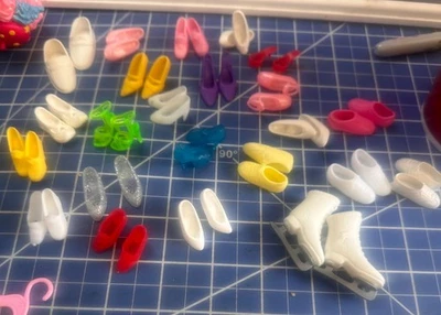 Barbie Shoes bundle vintage 1960s, 80s? 22 pairs 20133 - Image 1 of 4