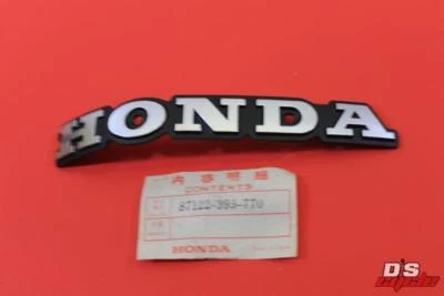 NOS HONDA 1977-1978 CB750A LEFT FUEL TANK EMBLEM PART# 87122-393-770 - Image 1 of 4