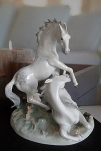 Gräfenthal Porzellan Figur Pferde Pferd Pferdegruppe Pferdepaar GDR Nr. 11963 - Bild 1 von 13
