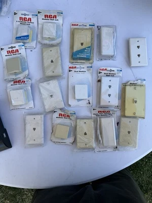 RCA MODULAR WALL JACK LOT Daul And 6 Conductor Circuit Surface Mount Jack - Image 1 of 4
