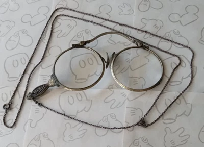 AO Antique Folding Glasses with Chain Necklace 1/10 12K Gold Filled Pince Nez - Image 1 of 4