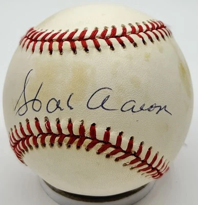 Hank Aaron Signed Official National League Baseball ONLB Auto Braves PSA/DNA COA - Image 1 of 2