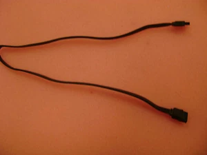 2 Stück - Lian Feng AWM E209329 E208931 26AWG Serial ATA 18" SATA Datenkabel - Bild 1 von 5