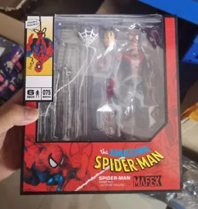 Mafex Marvel Spider-Man Retro Spiderman 16CM New Licensed Reproduction In Box - Picture 1 of 6