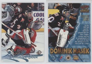 1997-98 Pacific Paramount Ice Blue Dominik Hasek #19 HOF