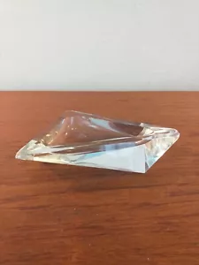Cenicero de vidrio transparente pesado Desna Glassworks checo bohemio mediados de siglo - Imagen 1 de 17