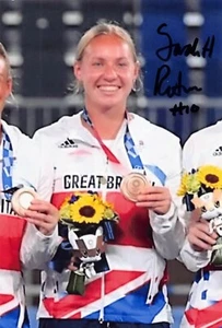 Sarah Robertson - GBR - Olympia 2020 - Hockey - Bronze - Foto sig. (2) - Bild 1 von 1