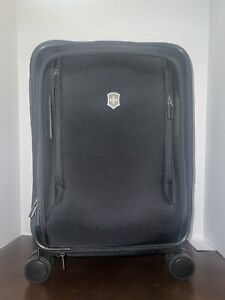 VICTORINOX SWISS ARMY VX Avenue 22" Frequent Flyer Softside Carry-On New (Black)