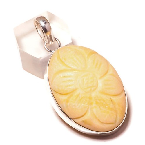 OFF WHITE Ciondolo fiore fatto a mano pietra diaspro bianco intagliato a mano sovrapposizione argento