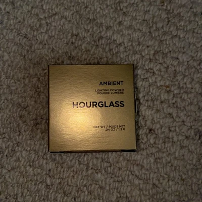 Hourglass Ambient Lighting Powder, Travel Size 1.3g Dim Light - Image 1 of 2