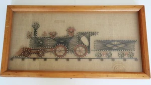 De colección MCM enmarcado cuerda arte pin e hilo arte tren motor locomotora ferrocarril - Imagen 1 de 7