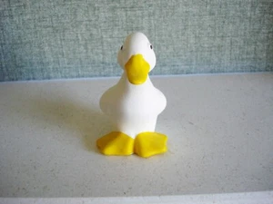 Vintage Ceramic Small Duck Shelf Sitter 3'' - Picture 1 of 6