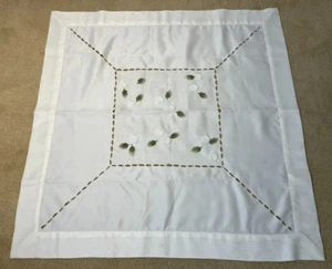 Square Table Topper White Floral Green Leaf Cutwork Stitch 39 inch Square - Picture 1 of 11