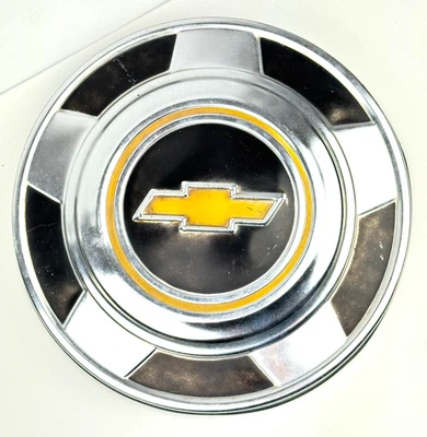1973-87 CHEVROLET Pickup Truck 10 1/2" HALF TON  Aluminum Dog Dish Hubcap - Image 1 of 4