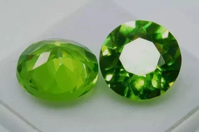 Peridot Pair  Round Cut 11x11 mm Natural Green Loose Certified Gemstone - Image 1 of 4