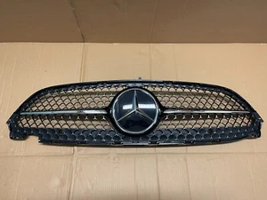 Original Mercedes W236 CLE C-Klasse Coupé C236 Frontgrill A2368880800 A2368883200 - Bild 1 von 6