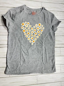 Cat & Jack Gray T-Shirt with Heart-Shaped Daisy Design – Size Large (10-12) - Picture 1 of 2