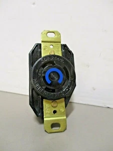 Hubbell 2620 Twist-Lock Outlet Receptacle 30A 250VAC or DC 2-Pole 3-Wire Gnd - Picture 1 of 9