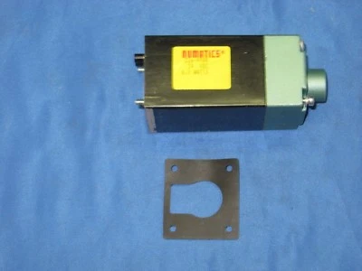 Numatics Coil 226-498B - Image 1 of 4