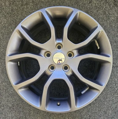 Llanta de aleación de carbón original Dodge Durango Factory OEM 2016-2018 20"x8" Foto 1 de 4