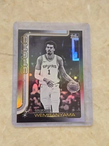 2025-26 Topps #195 / Victor Wembanyama Spurs / Blackout Target Black Friday Excl - Picture 1 of 2