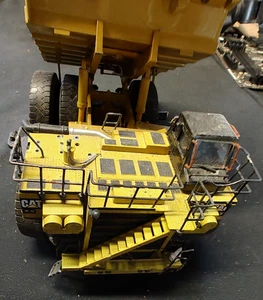 Norscot (55151) - 1:50 - CAT -  793D - Off Highway Dump Truck - parts - Picture 1 of 14