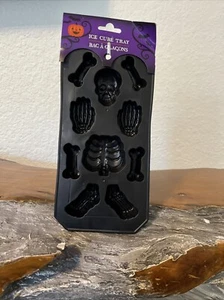 GREENBRIER INTERNATIONAL, INC. BLACK SKELETON ICE CUBE TRAY FOR HALLOWEEN - NEW - Picture 1 of 2