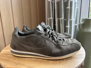 Nike 2017 Khaki Suede Classic Cortez Herren Sportschuhe UK 9 Selten - Bild 1 von 9