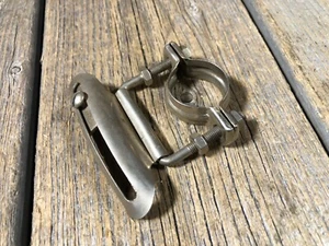DE COLECCIÓN ANTIGUA BICICLETA BICICLETA CHAINGUARD MARCO ABRAZADERA DE FIJACIÓN NÍQUEL NUEVO DE LOTE ANTIGUO - Imagen 1 de 4