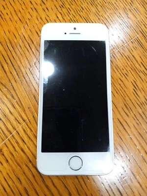 PARA REPUESTOS NO FUNCIONA Apple iPhone 5S A1453 Blanco/Plateado Foto 1 de 3