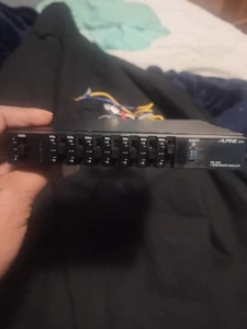 Alpine 7-Band Pre-Amp Equalizer 3319 - Picture 1 of 9