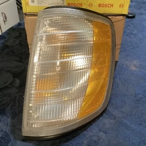 Front Left Turn Signal Light OEM for 77-85 Mercedes W123 1301016053 - Picture 1 of 3