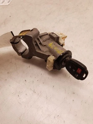 INTERRUPTOR DE ENCENDIDO CON LLAVE TOYOTA COROLLA 14 15 16 17 Foto 1 de 4